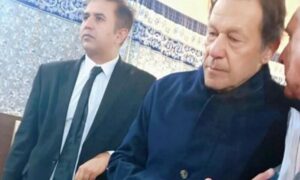 Imran Khan visiting Hospital